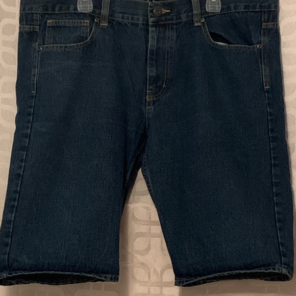 Men’s Jean Shorts - Picture 2 of 2